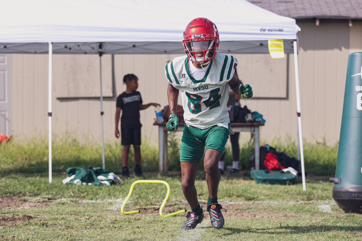 Momma always told me to stay down til I come up I promise this ain’t new to me🤞🏽..
#IllBeBackSoon⏳
#FreeUno1️⃣