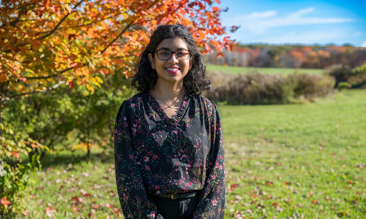 "As veterinarians, we think about how we go from an individual animal to human and animal populations. We make, then show the world the connections. "
Dr. Meera Gatlin, V16, MG16
Director,  D.V.M./M.P.H. program
Learn more: vet.tufts.edu/news-events/ne…
[📸: Jeff Poole/Cummings School]