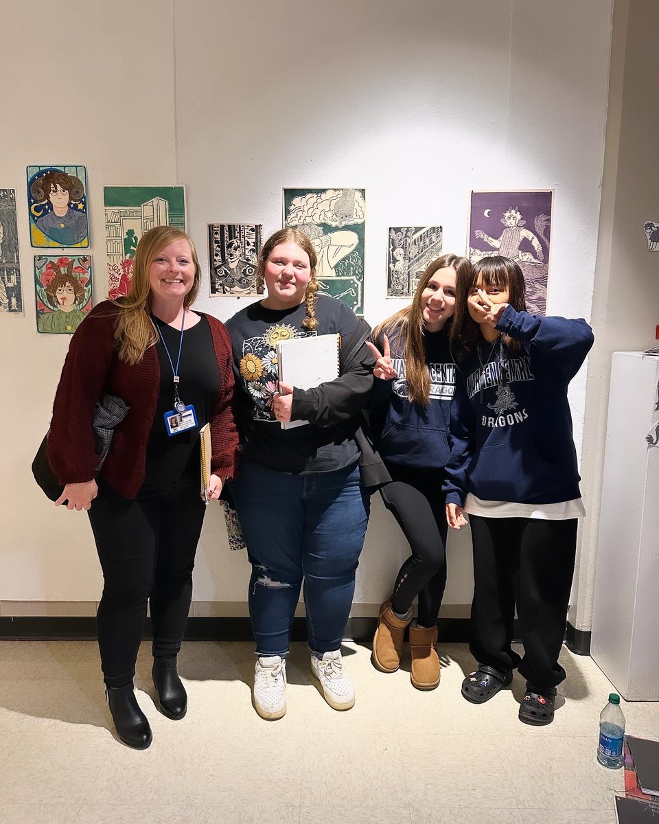 wchsart's tweet photo. WC Art Students had a great day on the Hill! Thank you to @wkuart &amp; @kymuseum for hosting us! We ❤️ @wku

@WC_Dragons @mrsbstew https://t.co/mj19VRVA4Z