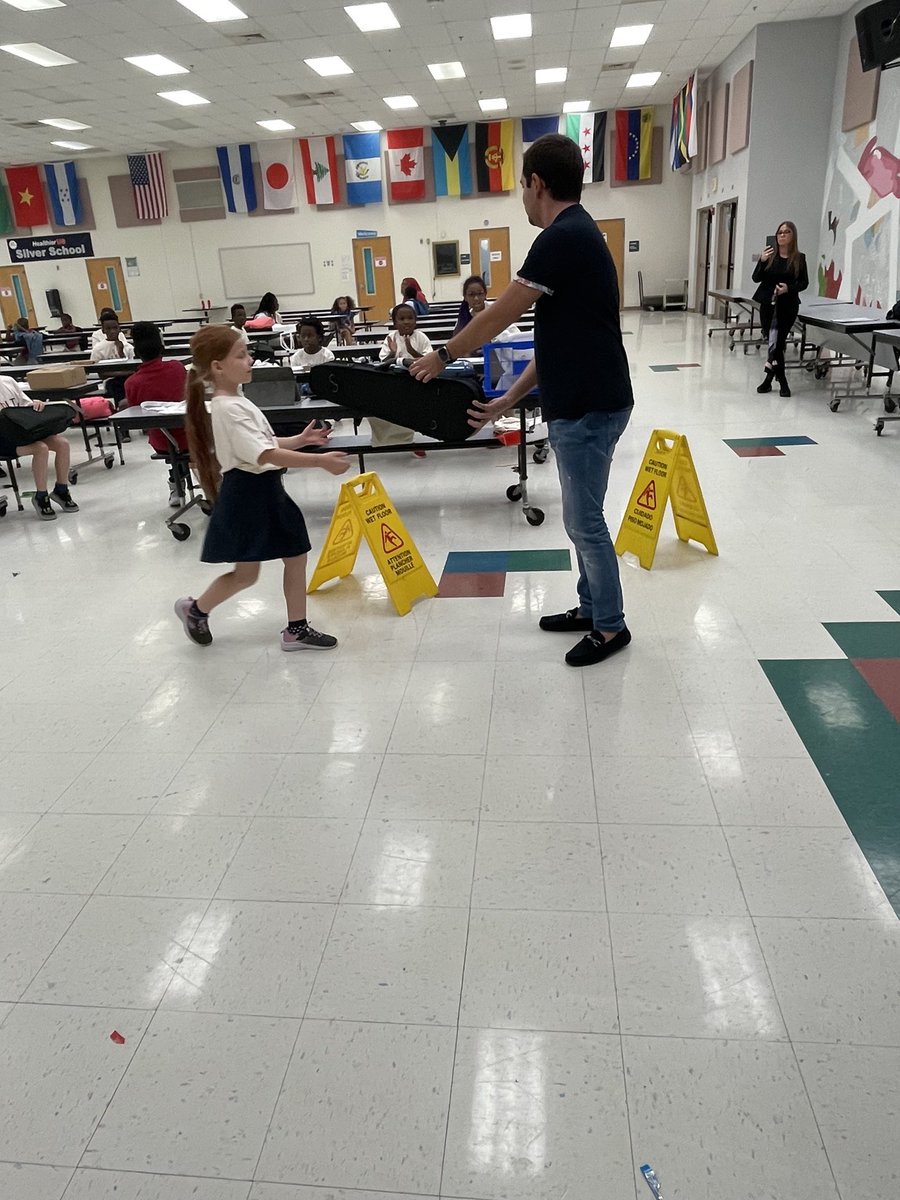 rose_decius's tweet photo. It was an exciting day today the students here at Crosspointe afterschool they graduated to a real violin. #proudirectormoment. https://t.co/RucaFgH4f3