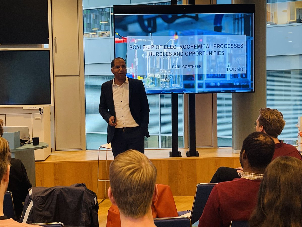 Nong Artrith tweet media