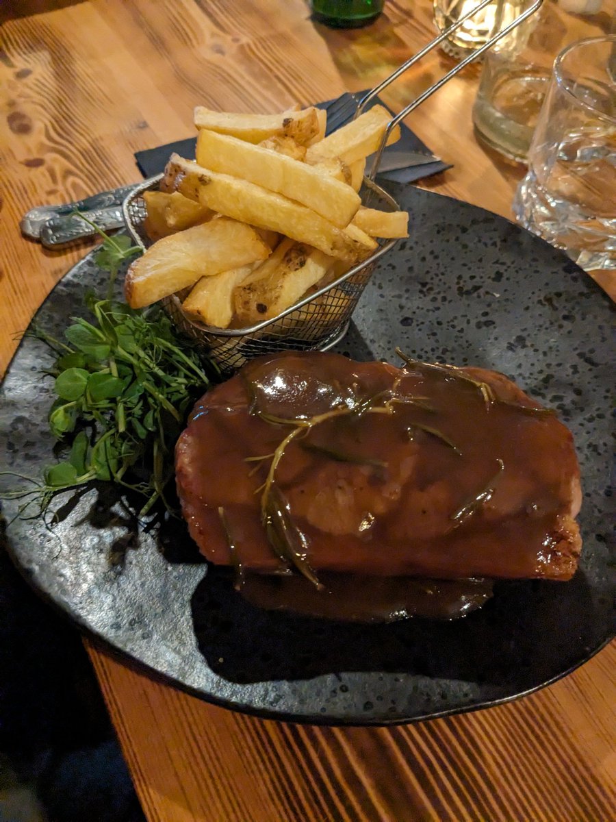 SupperCardiff's tweet photo. We all enjoyed some great steaks at No.5 Pontcanna tonight. Pictured T-bone steak, Fillet with peppercorn sauce, Barnsley lamb chop and Eton mess. https://t.co/9FN7q6Lxjz