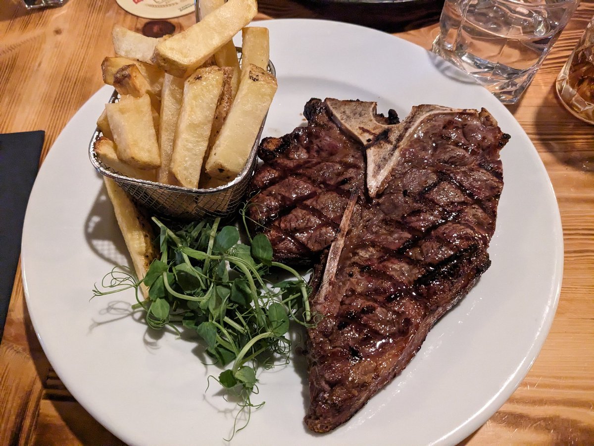 SupperCardiff's tweet photo. We all enjoyed some great steaks at No.5 Pontcanna tonight. Pictured T-bone steak, Fillet with peppercorn sauce, Barnsley lamb chop and Eton mess. https://t.co/9FN7q6Lxjz