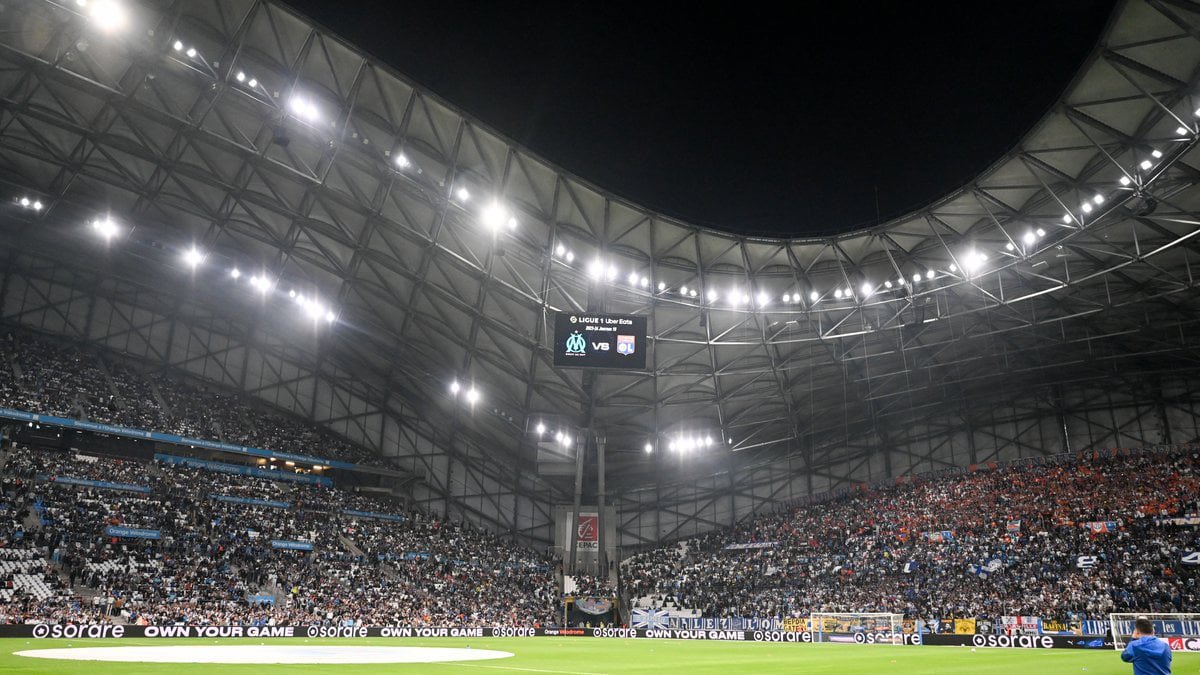 GuillaumeTarpi's tweet photo. 🔹Ce jeudi, les dirigeants ont souhaité entendre les groupes de supporters concernant les incidents avant #OMOL.
Les deux parties ont conscience qu’aucun dérapage ne sera permis lors des prochains matchs.

Le club est désormais convaincu que les groupes de supporters ne sont pas responsables. Pour les dirigeants, il s’agit d’actes indépendants, sans la complicité des groupes. (RMC) #TeamOM