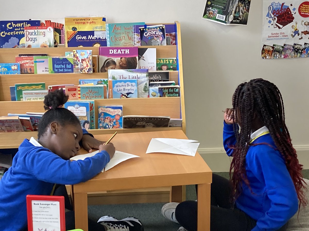 Busy day for the Reading Ambassadors. They ran their first playtime reading club for Primary 3 and then started planning ‘Book Nooks.’ @tillyps @scottishbktrust #readingschool #readingforpleasure