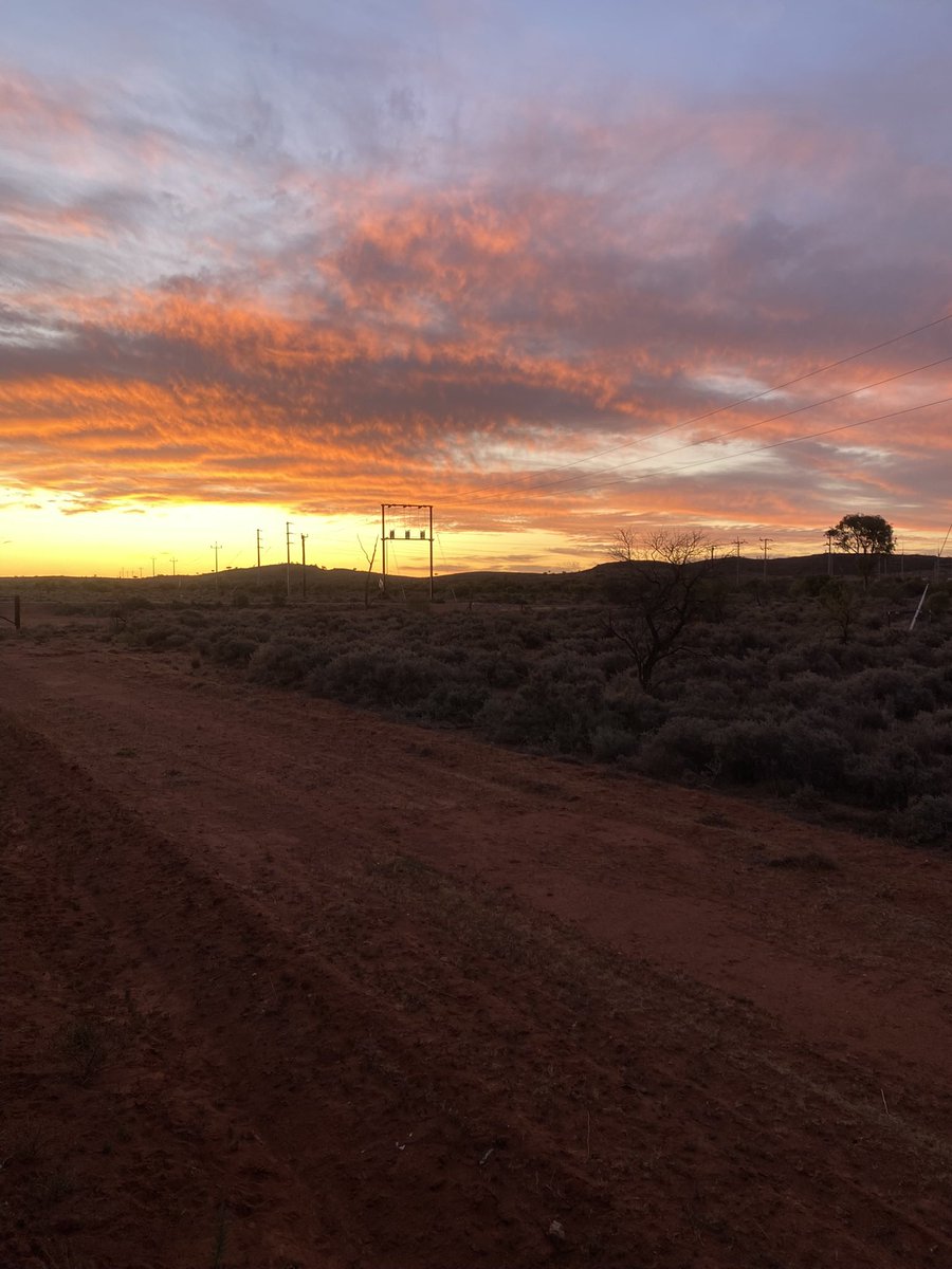 Great week out in Broken Hill delivering SheMaps programs to High School students - learning to fly drones, code etc. Aiming to increase #womeninSTEM @AustralianUAVS @shemapsau #UAV