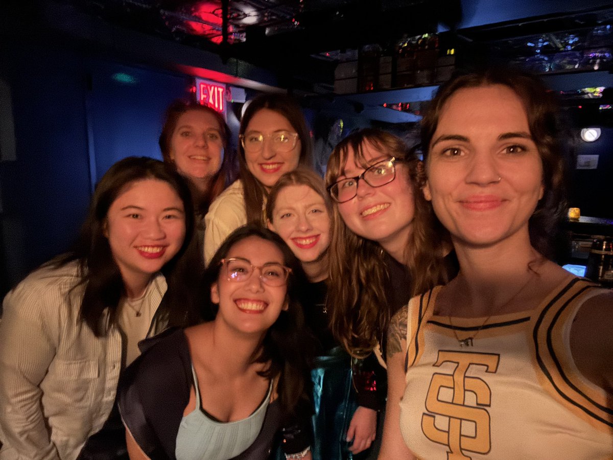 nurishaTV13's tweet image. #HowIShakeitOff in nyc with all my new besties!  @HaylieRoseHogge @toriswiftafboi @Rep1989stan