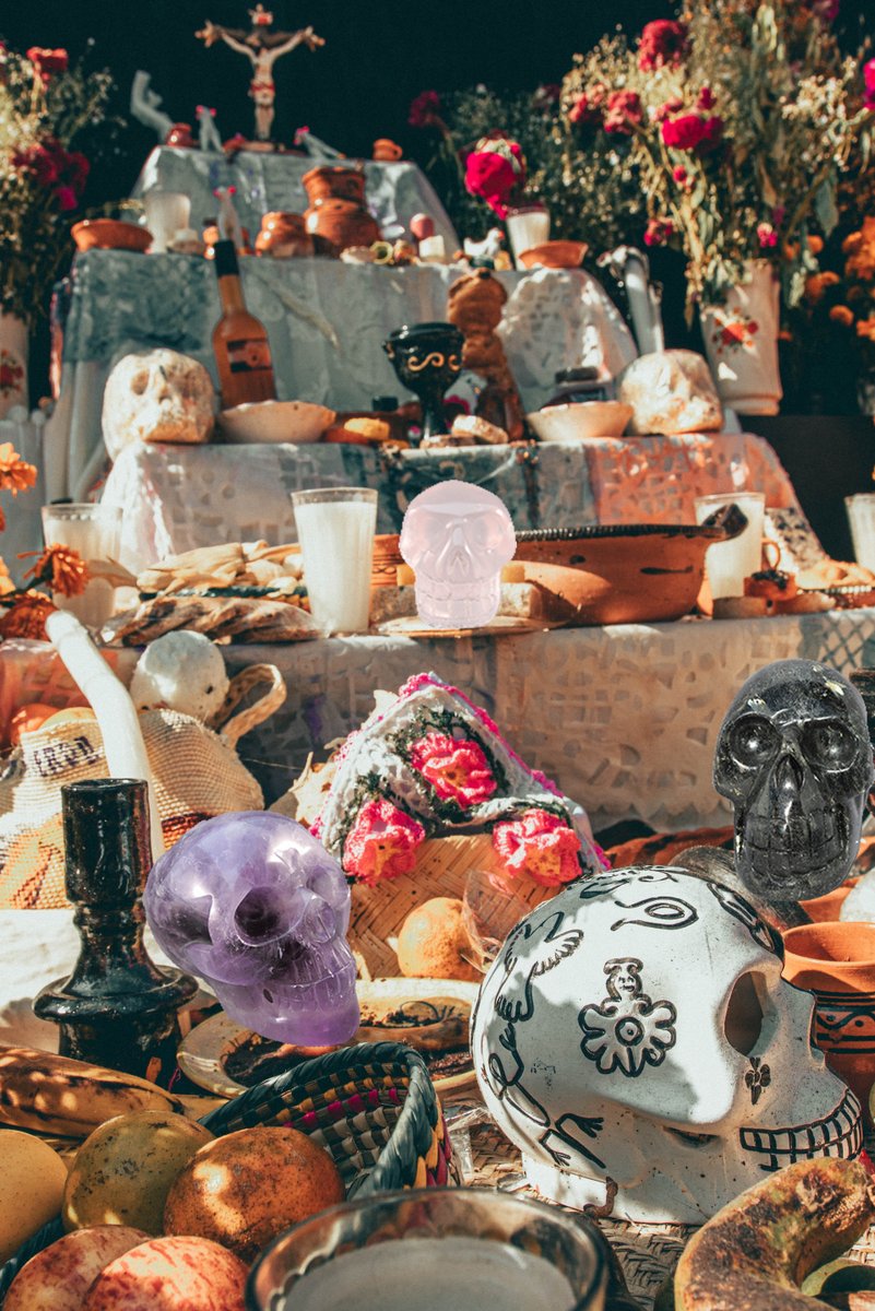 csguardian's tweet image. Honoring #DiaDeMuertos with an eternal #crystal #skull ( instead of  #SugarSkulls ) at 20% site-wide sale crystalskulls.com/day-of-the-dea…
