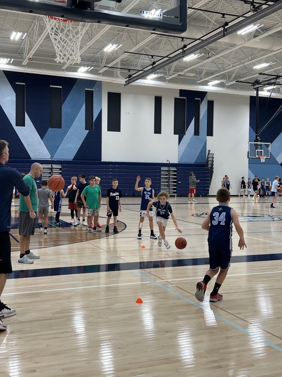 6th Grade BB lovin’ the new practice space! Let the season begin!! ⁦@BayPortBoysBB⁩ ⁦@BayPortHS⁩