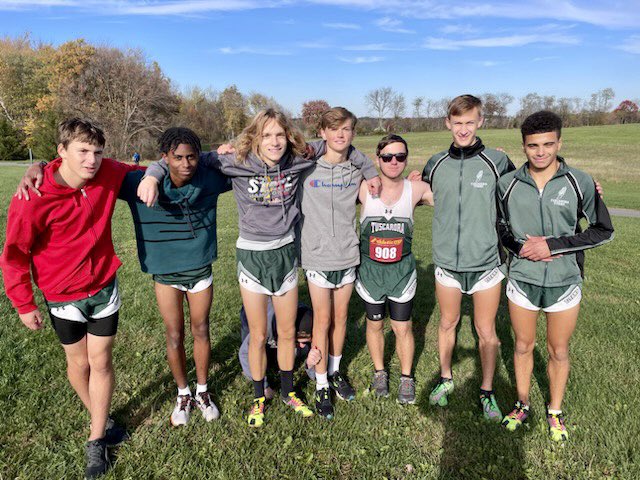 🥇 Tuscarora’s Justin Banks is your 3a West Regional Champion!!! 16:02.30 5k! 🔥 

Joining him at states will be Brenden Lane, taking 20th!

Congrats to the boys team, finishing 10th (Jacob, Xavier, Jackson, Will, and Nick!) <a href="/THSTitans/">FCPS Tuscarora HS Athletics</a>