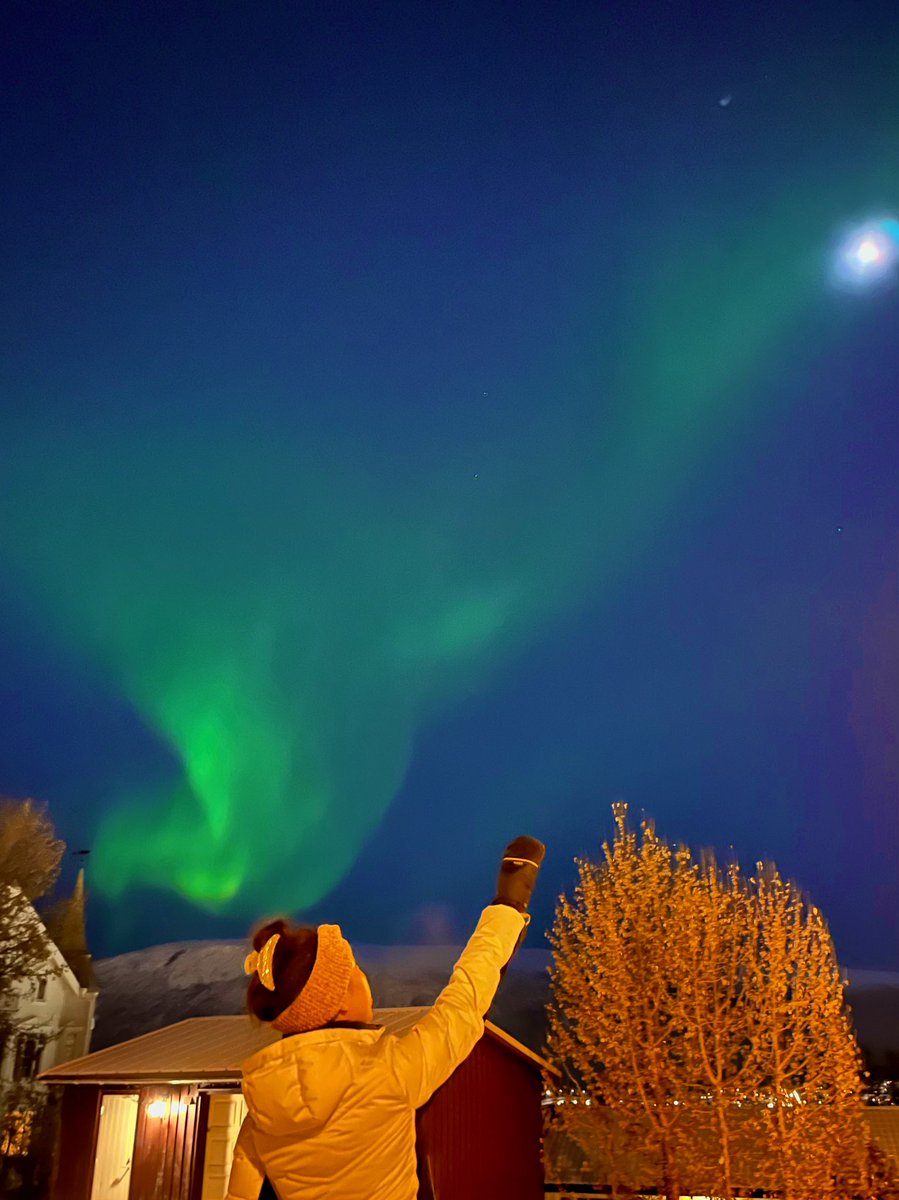 “Darling, amongst the darkest of nights, is where you’ll find a new slice of blazing beauty and the brightest stars.”

Grateful for another year of life and an unexpected birthday surprise from nature. ✨