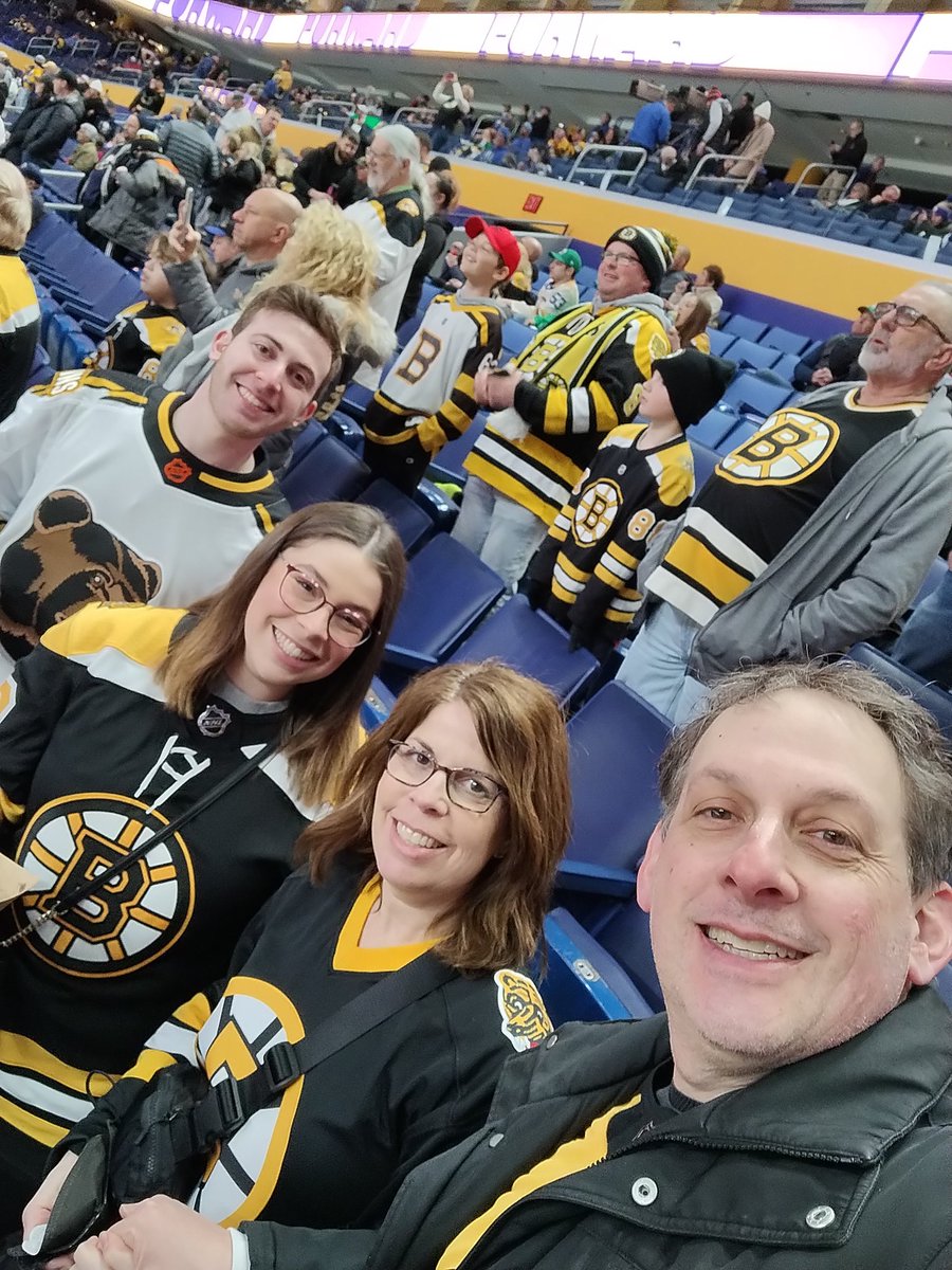 HBalter's tweet image. So proud of you Ryan. Congratulations!! (and thanks for making Mom happy by coming to graduation instead of watching Bruins game).  #classof2023! #humbergrad