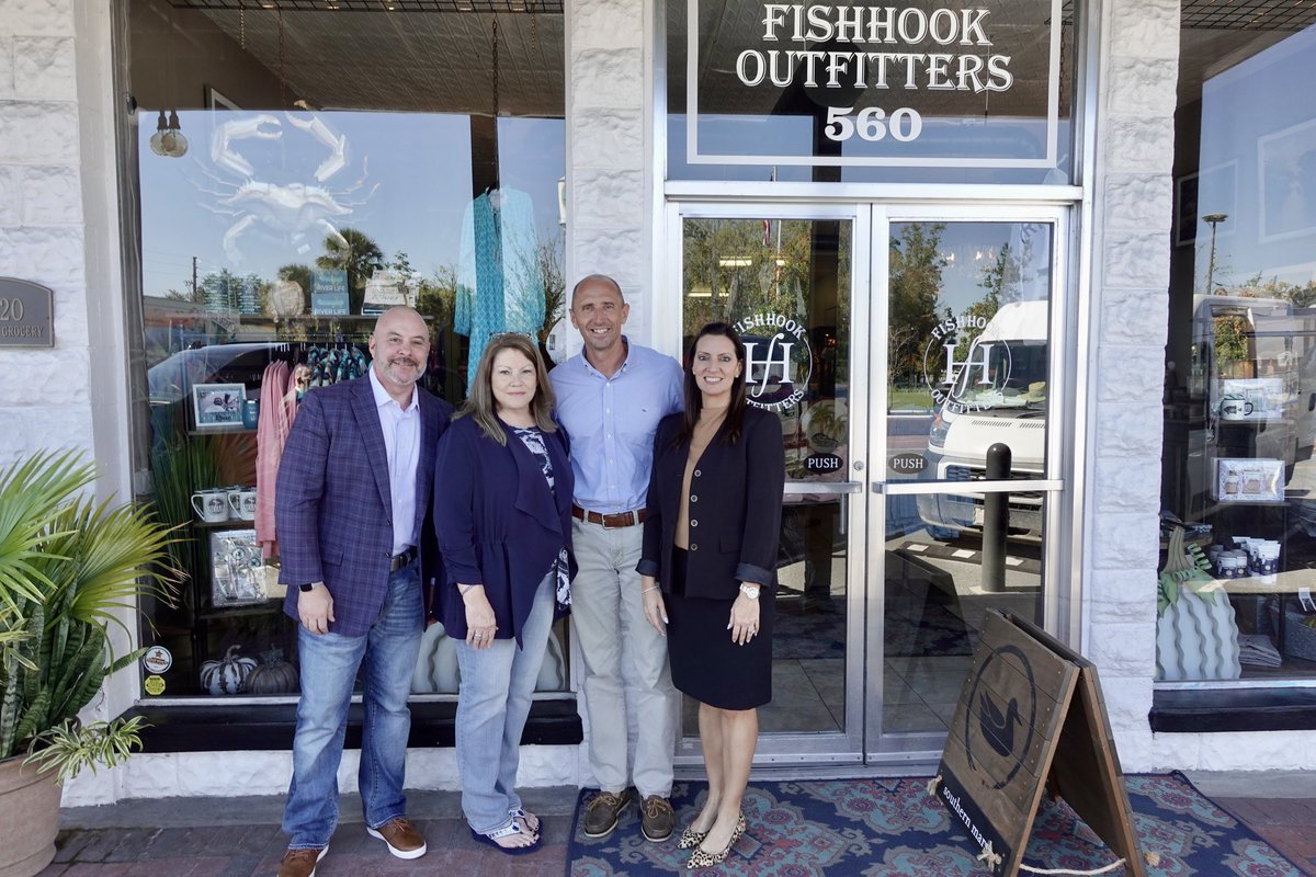 joecmeek3's tweet photo. Great to welcome Florida @LtGovNunez to Crystal River! She visited some of our local businesses that have been working so hard to recover from the flood.  Here we are at Fishhook Outfitters with owner Amy and @GovGoneWild.  Special thanks to the State of Florida for all they are doing for Crystal River.