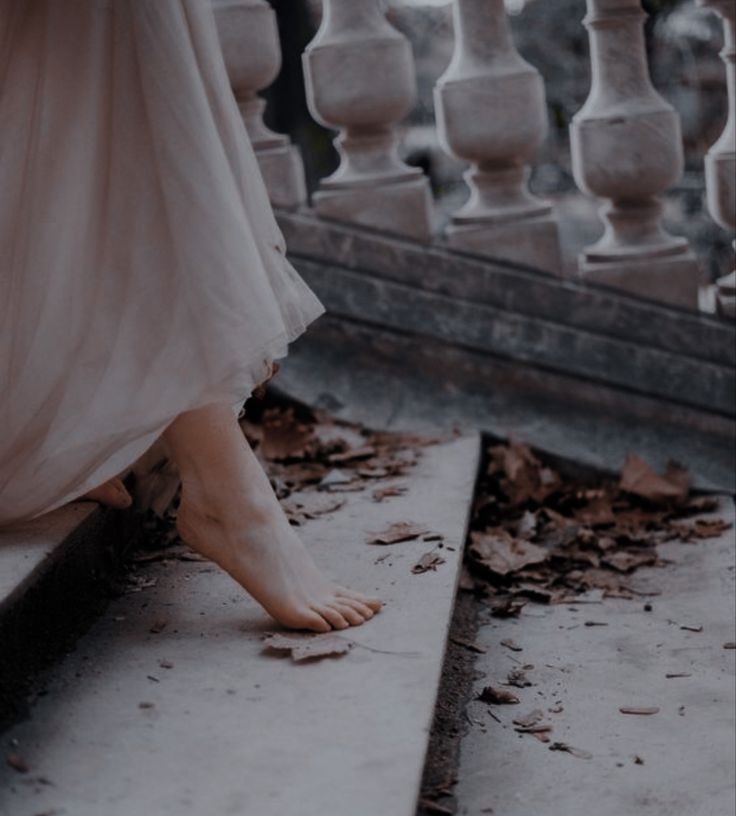 DefiantAmatory's tweet image. You know, you really didn’t have to throw that man through the window.

TID | TLH | RP21+ | Welsh born | Fierce | Strong | Stubborn | Swears strongly, particularly in Welsh | Often mistaken for being defenseless | Plays the harp | Dark/mature content | SLs/banter