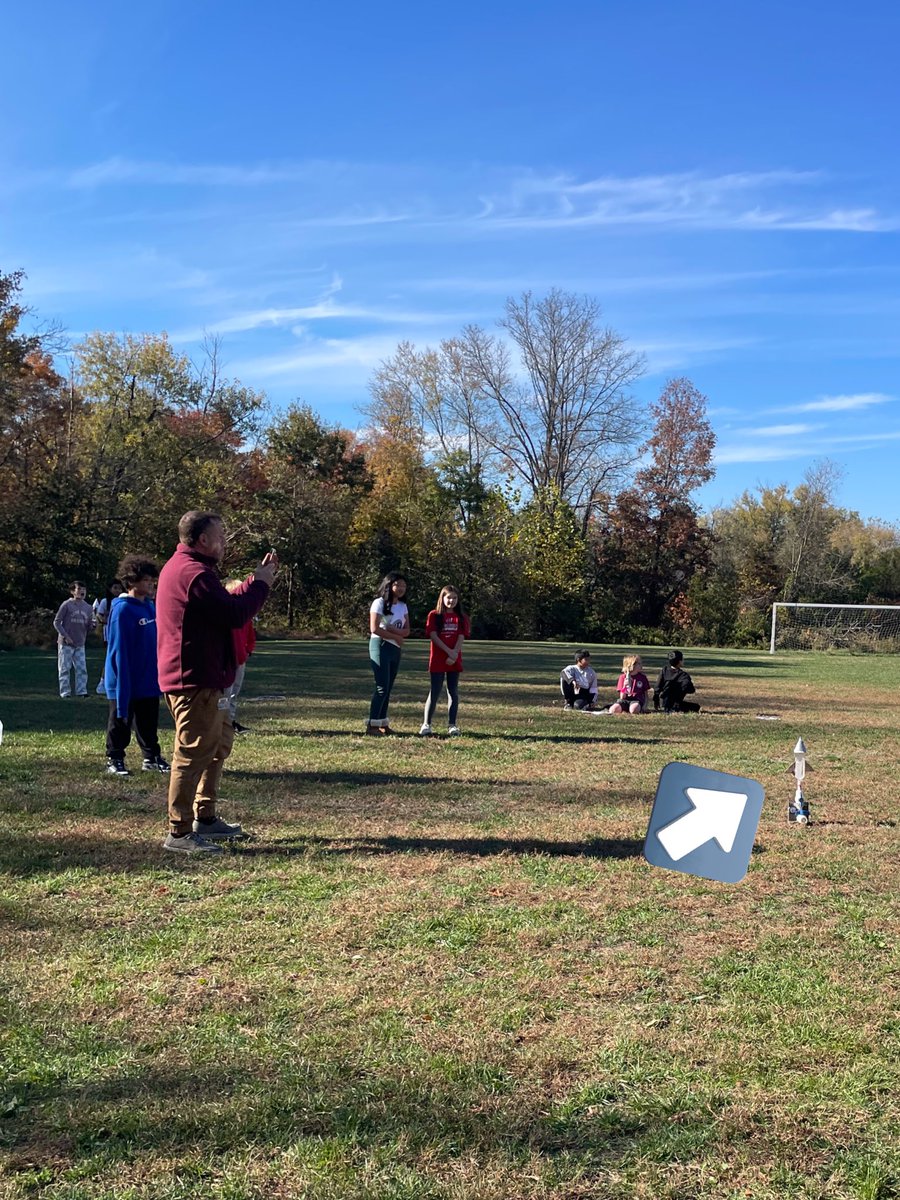 Mrs. Brond tweet media