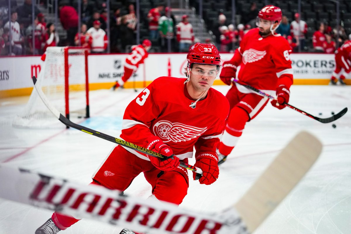 DetroitRedWings's tweet photo. Locked in. https://t.co/gBkisvdVdv