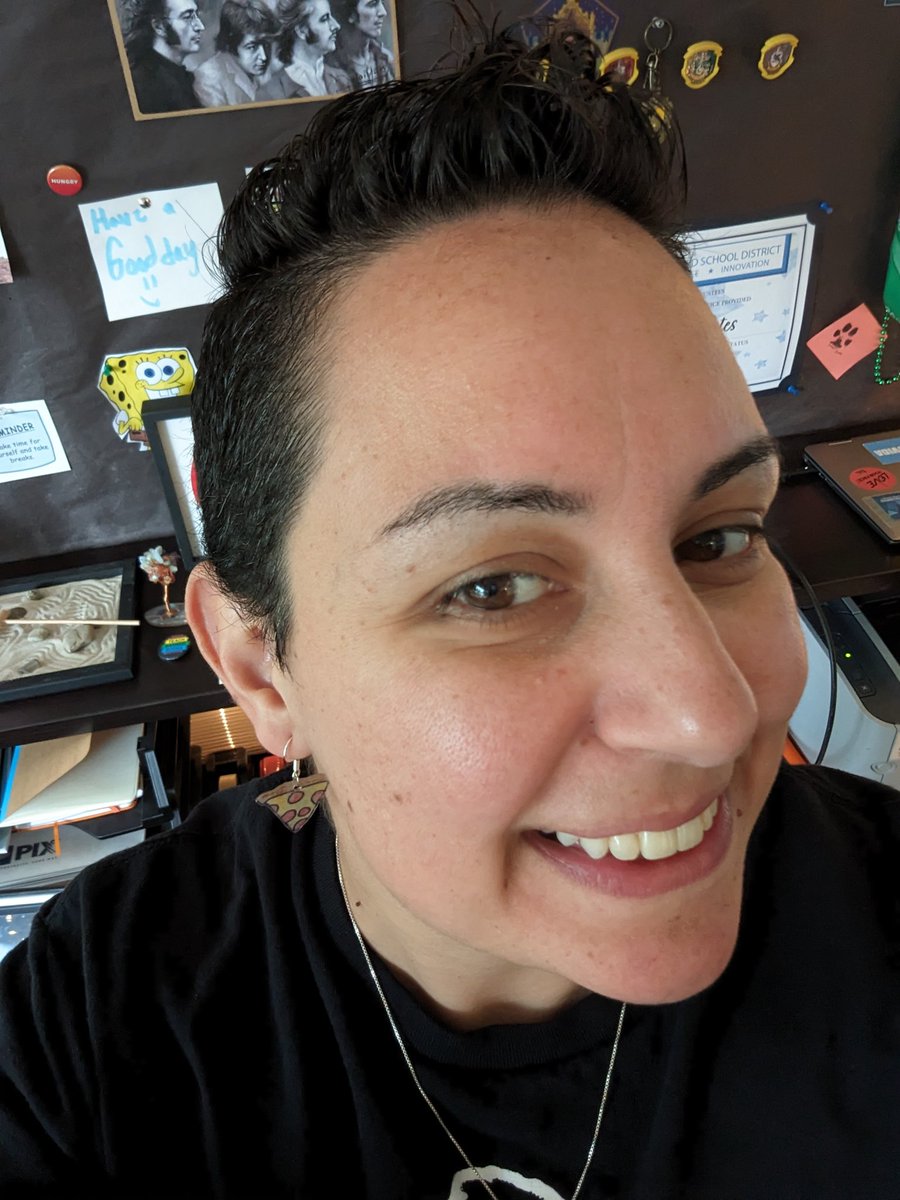 mssitesvida's tweet photo. @VIDASHARKS students know I love earrings! This student used empathy gathering to figure out an earring design that would bring me joy. And then she made them herself and gave them to me! Love our students and their creativity and proud to be a part of this Ohana! #WeAreVIDA https://t.co/5birj8RRpz