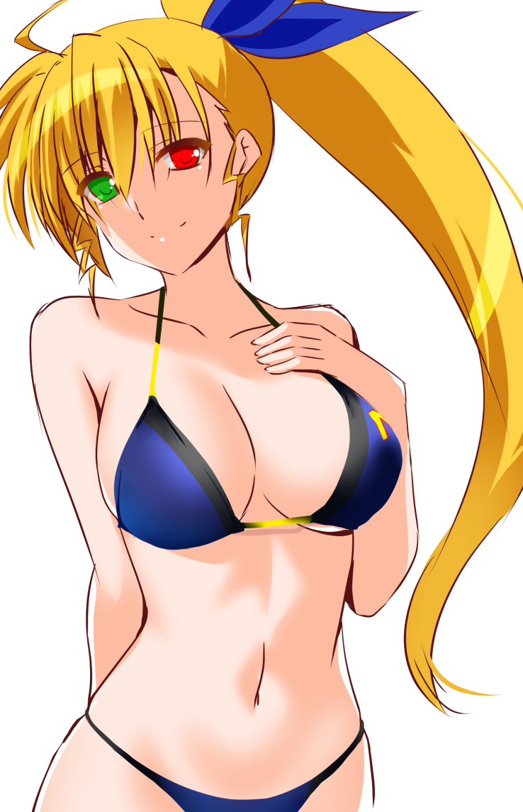 ヴィヴィオ!
カジマジムのビキニでグラビア撮影だ!(おい 