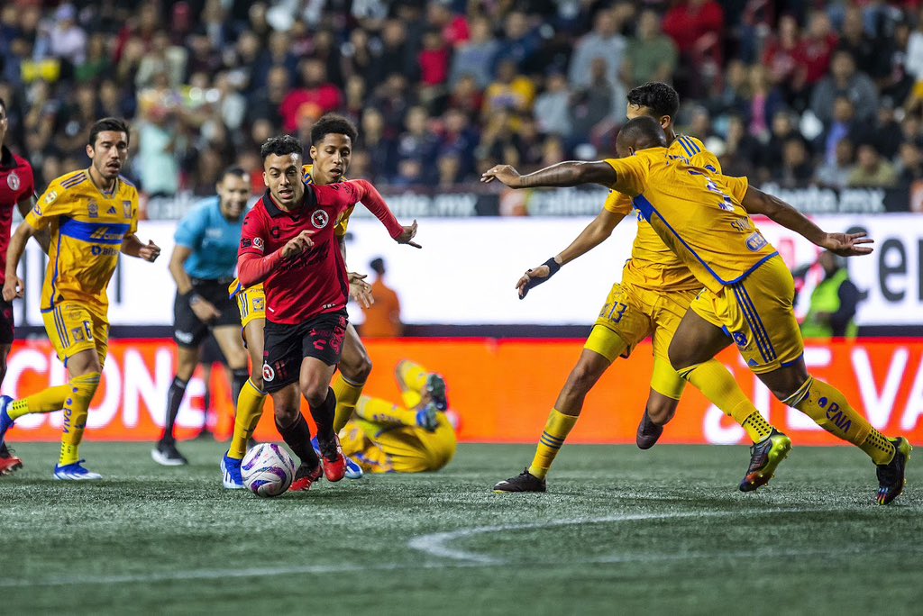 LuquiiRodriguez's tweet photo. 🔴⚫️ +3 @Xolos https://t.co/K0g3uFqJDb