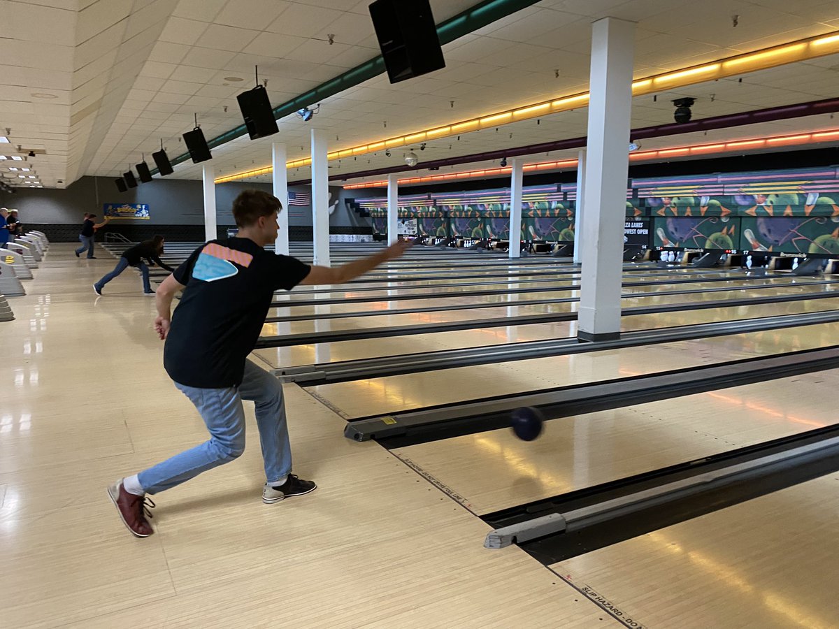 drdenarii's tweet photo. The first ever @WabashCollege Framing Bowl between Behavioral Economics and Cognitive Psychology. One thing’s for sure, our students are a perfect 300. https://t.co/v1hS1usu86