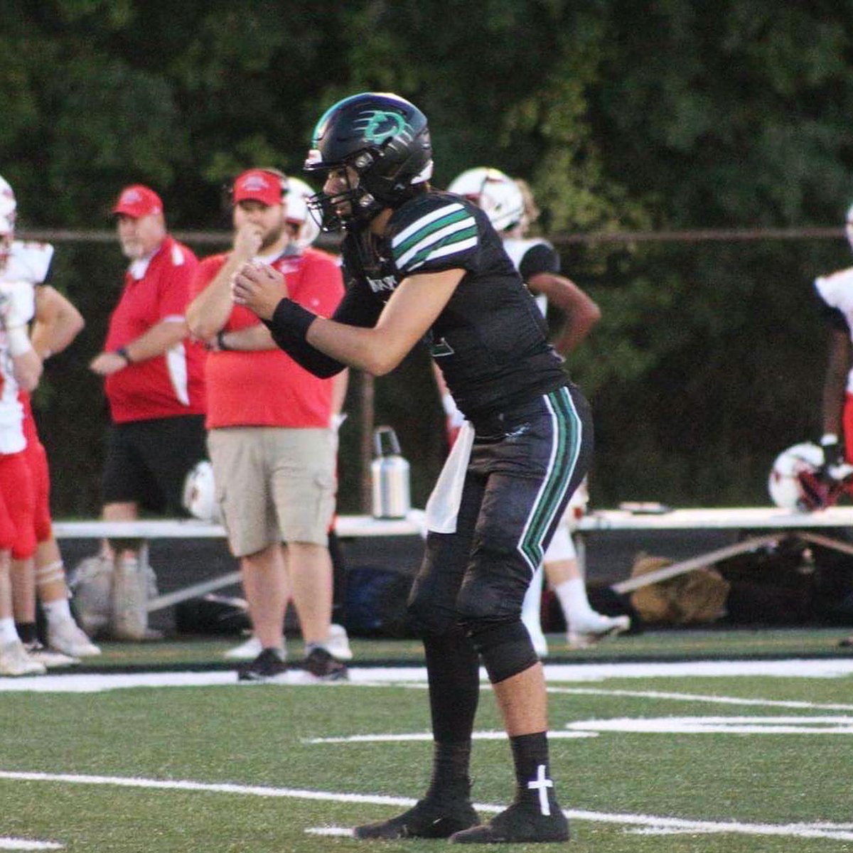 _LandonLopez_'s tweet photo. Junior season highlights 
https://t.co/45i6opWDPo
1837 passing yards
20 touchdowns 
@MJ_NFLDraft @PrepRedzoneWI @travisWSN @prepsrecruit @PetersNDSU @CoachRosenbaum https://t.co/yVR82ZapFV