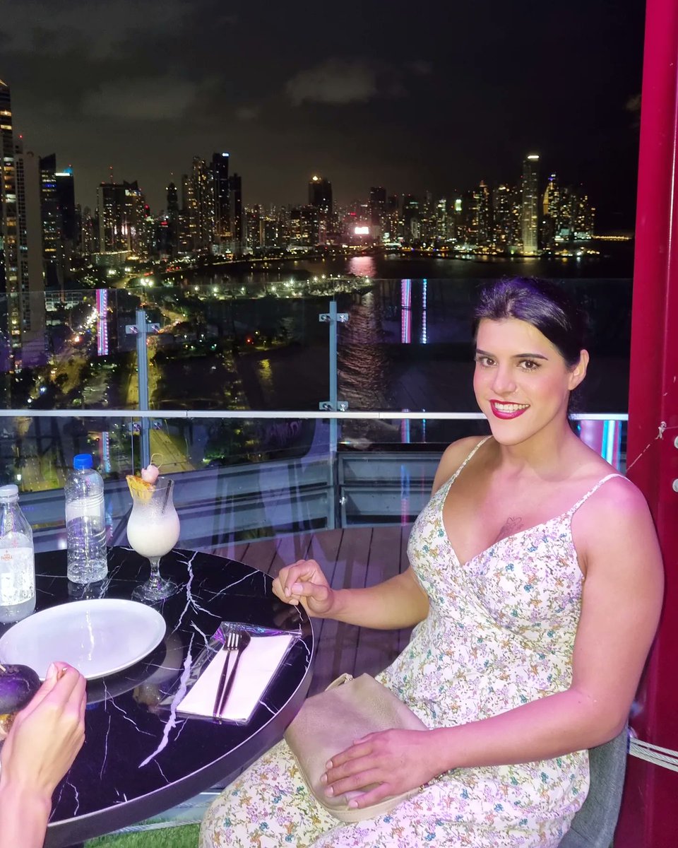 RoxanaAndreaBas's tweet photo. Expandiendo horizontes un destino mas conquistado, Ciudad de Panamá 🇵🇦🫶🍹🍸
#selfie #selfietime #panama #cintacostera #poin #ciudaddepanama #club #cocteles #comida #viajar #amorproprio #bella #linda #hermosasmujeres #chicaslindas #mujerestrans #transEcuador🇪🇨 #translatina #trans https://t.co/g5BMmJGw3k