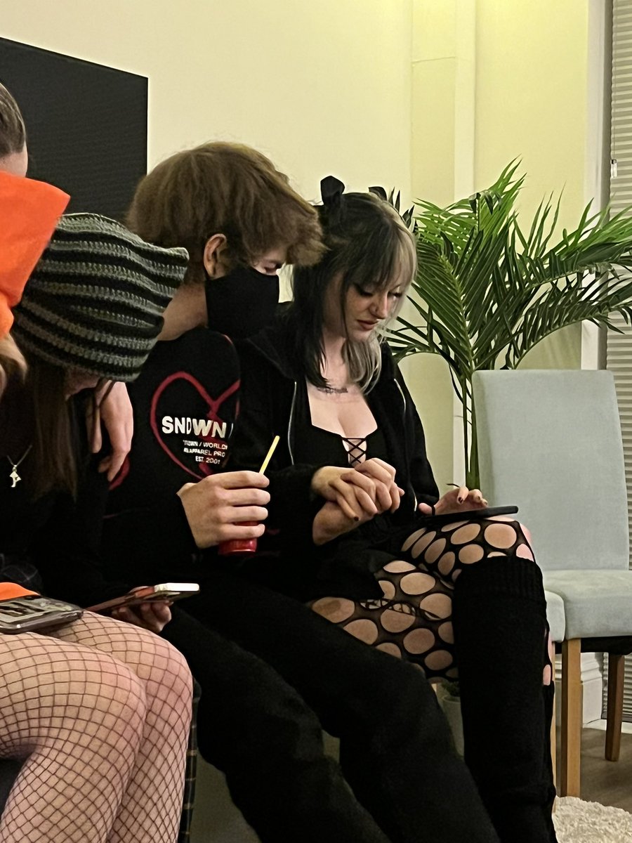 Happy birthday ranboo!! I will forever be proud of you 🩷