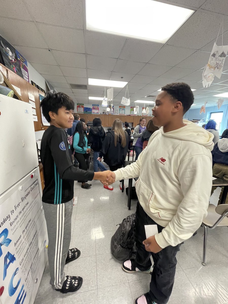 Stacy Lindsey tweet media