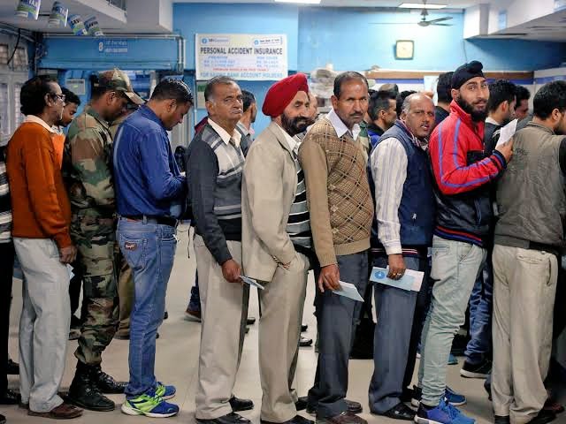 GAUTAMC56273152's tweet photo. #BankRecruitment
@PMOIndia @DFS_India @ChiefIba @FinMinIndia 
We demand adequate recruitment for efficient customer service. We serve the common people of India.🚩🚩 https://t.co/Ftp04YLY2K