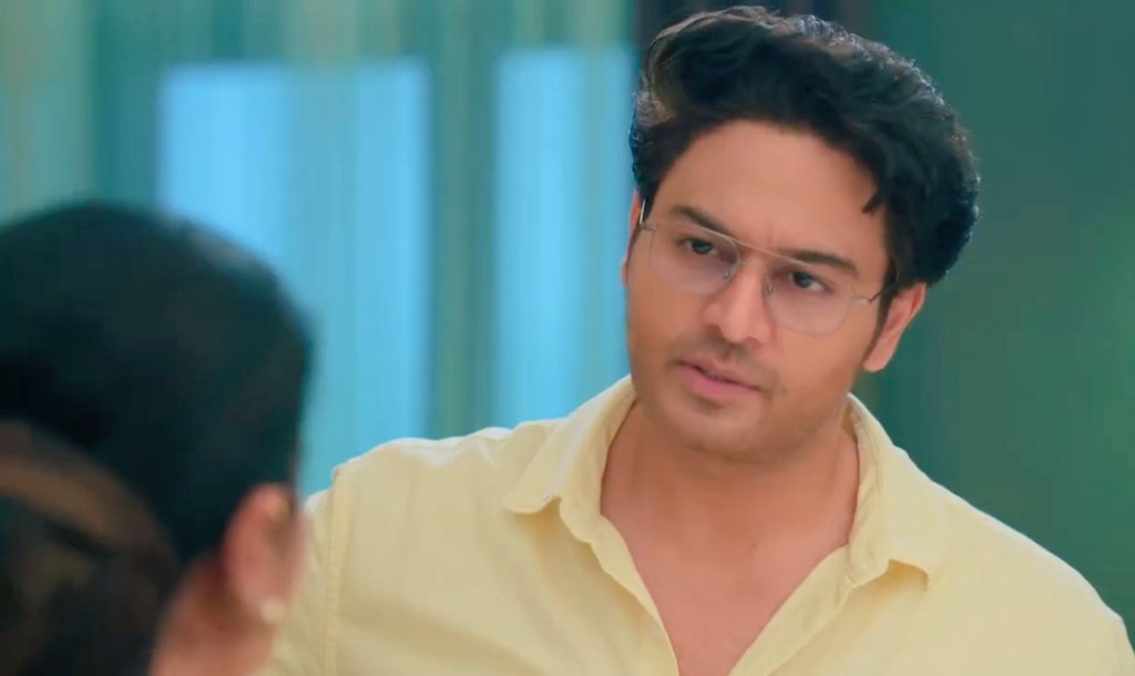 TRULY WOMEN'S RESPECT is only through her HUSBAND in her fmly ❤ #AnujKapadia Purest Gem💎❤ No one can say a word against #Anupamaa 👏🔥 His tone while saying 'ANU MERI PATNI HAI,SUBORDINATE NAHI'😍 Tdy #Anuj little softer while talking to MD 💙🤗 #GauravKhanna Nuances u add🤗