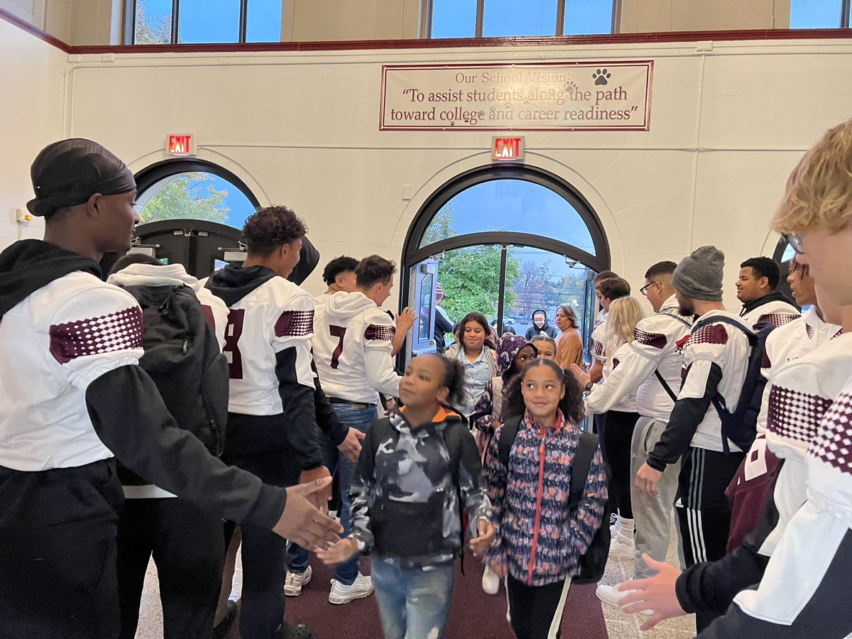 Homecoming week, the Varsity players were tasked with giving their jersey to a teacher or faculty member who has made an impact in their life.  We also went Dunkirk Intermediate School &amp; greeted the students as they made their way in for the day! @dkwaytoplay <a href="/DunkirkCSD/">Dunkirk City School District</a>