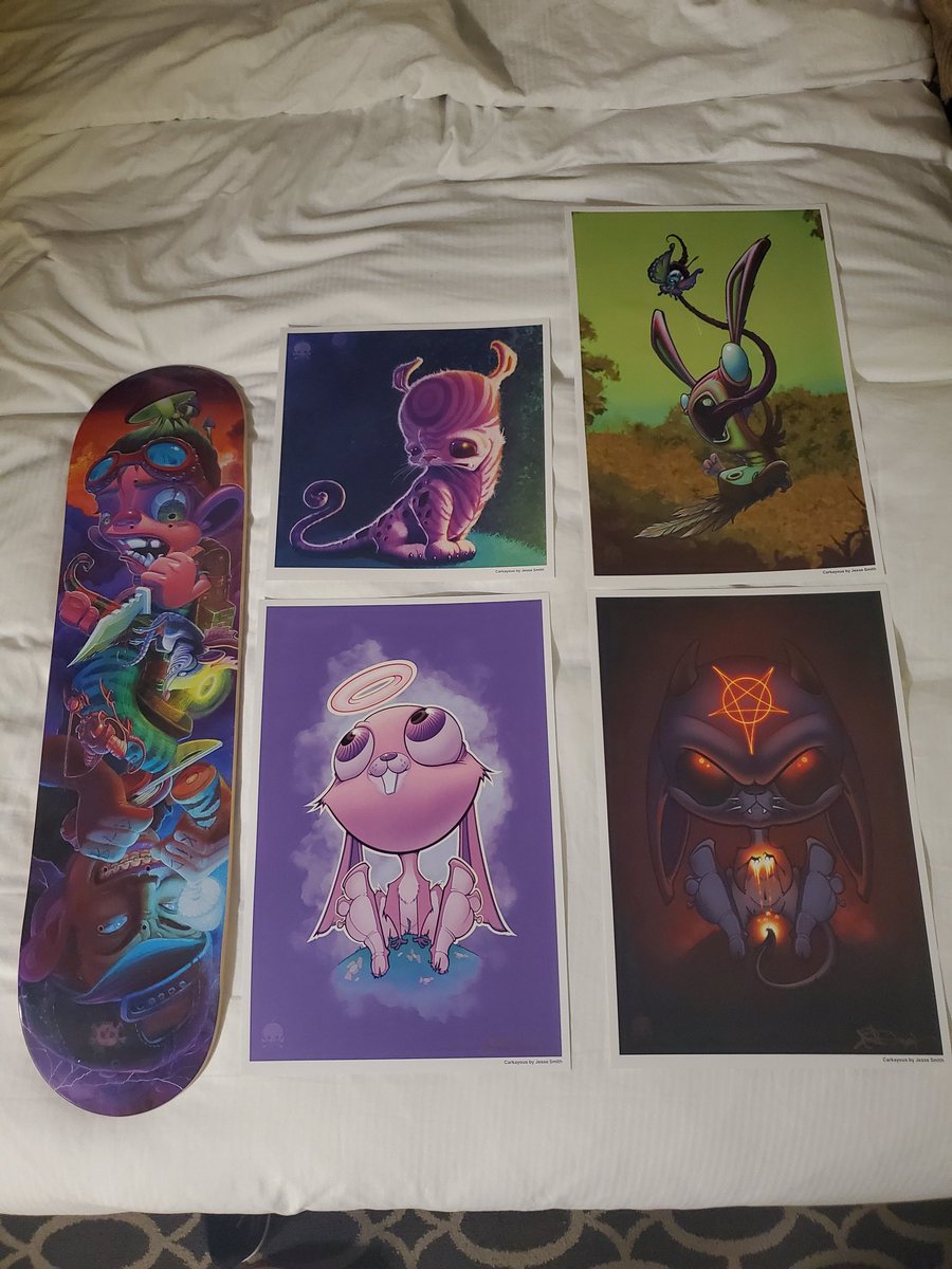 ChitinNature's tweet photo. Merch and Prints by @carkayous 🤩

When @jessesmithart invites you to booth it, and you realize your booth is right beside them?

You have to play their dice game! You can win a plethora of merch! #LevelUp

#Carkayous #NFTFam #NFTs #NFTCommunity #JesseSmith
#GunnerTattoo #NFTLife https://t.co/tKmRTblmda