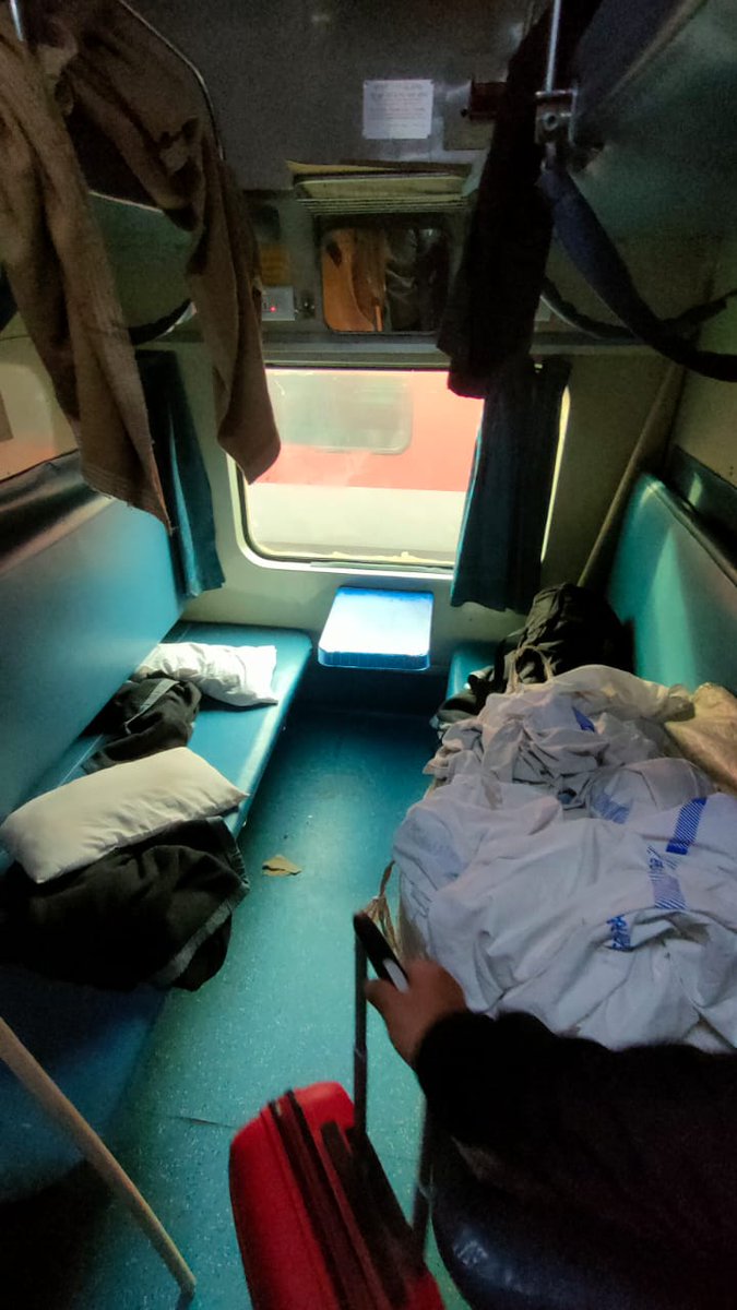 Akkicena1's tweet photo. This is what my coach looked like when I arrived to start my journey. It's 4 minutes before the train departs from Katra station. 
@RailMinIndia @irsdcinfo @AshwiniVaishnaw @RailwaySeva @IRCTCofficial 
No one is entertaining calls. Pls support. https://t.co/K1k08OpPVv