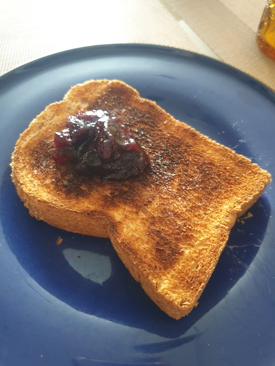 Mag2960833's tweet photo. Just digital grey playing around with hashtag.

One click too much on my toaster knob.

#breakfast #toast https://t.co/m8trmZhTyB