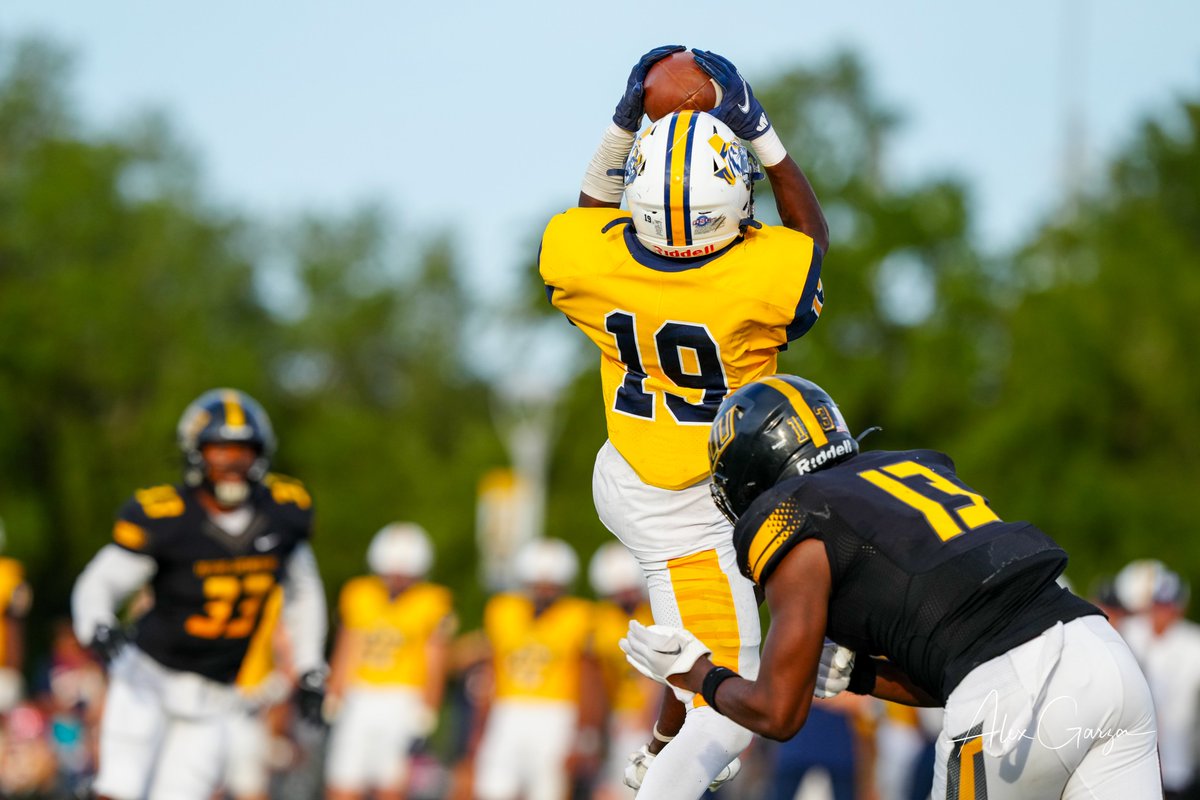 ETBU_Football's tweet photo. BIG TEAM WIN TODAY IN SEGUIN!!!

#TexasTigers #ETBU https://t.co/5HWjGePzQc