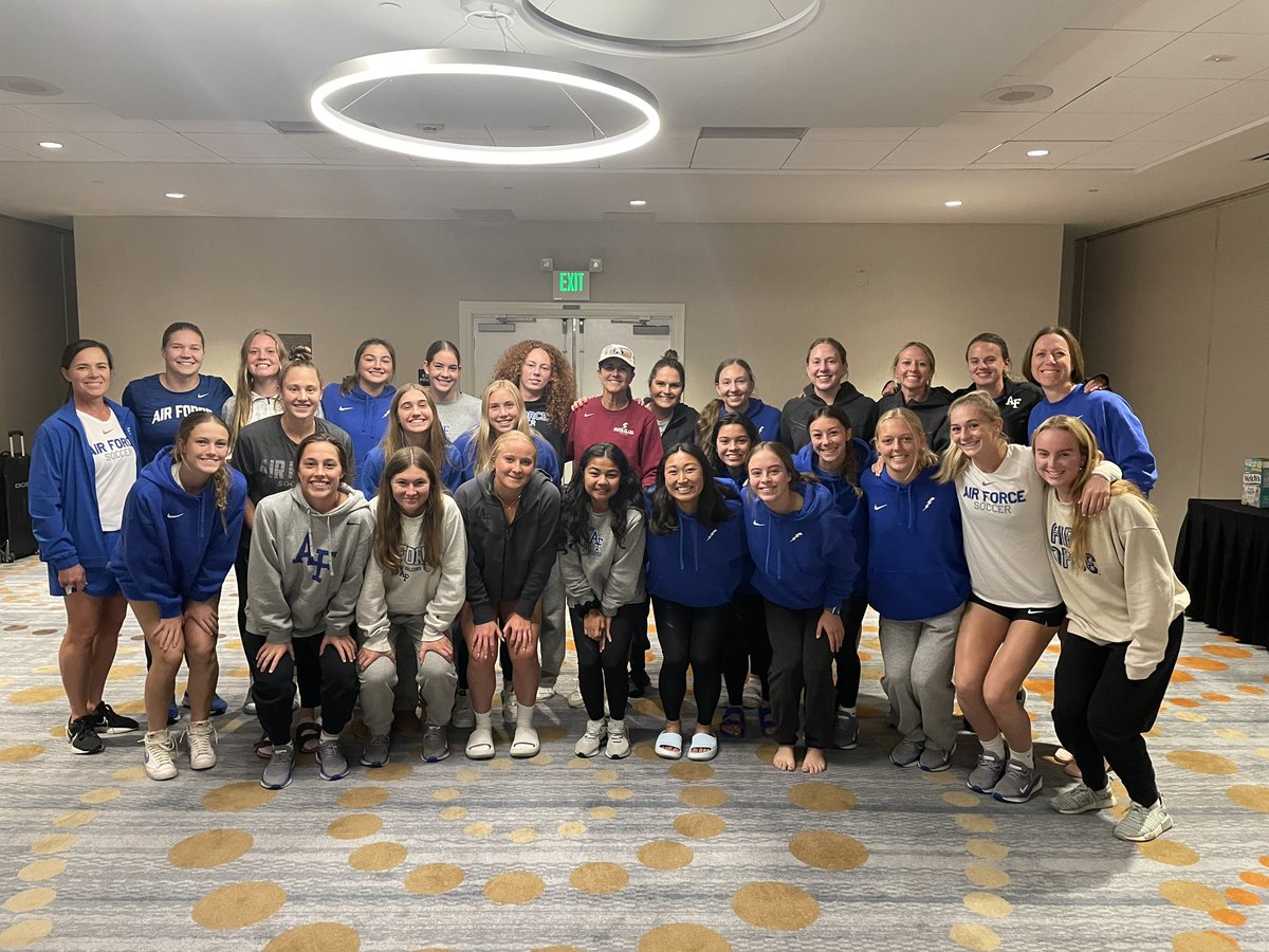 It was an honor to spend time with women’s soccer legend Brandi Chastain this afternoon! Thank you Brandi for speaking with our team and sharing your wisdom 👏
