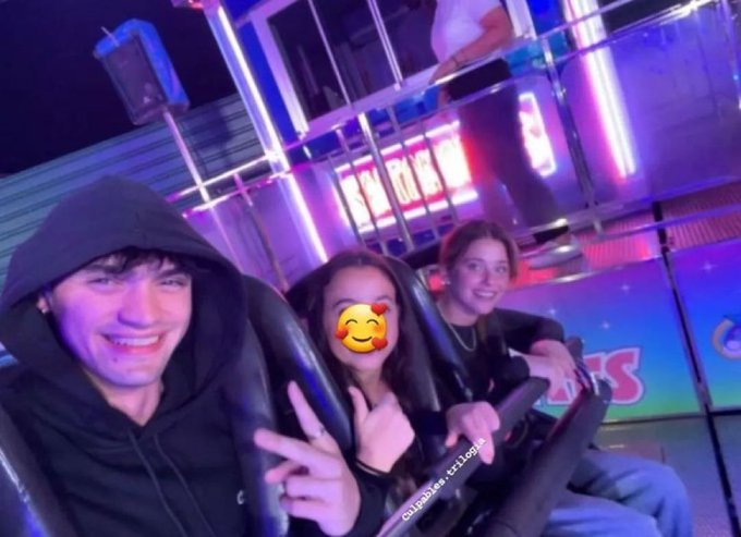 diiyaaaa_'s tweet photo. I fucking selpt early yesterday night and i fucking missed this but i'm happy that they were having fun together anf happy 🥹♥️ https://t.co/aNgZndzd9a