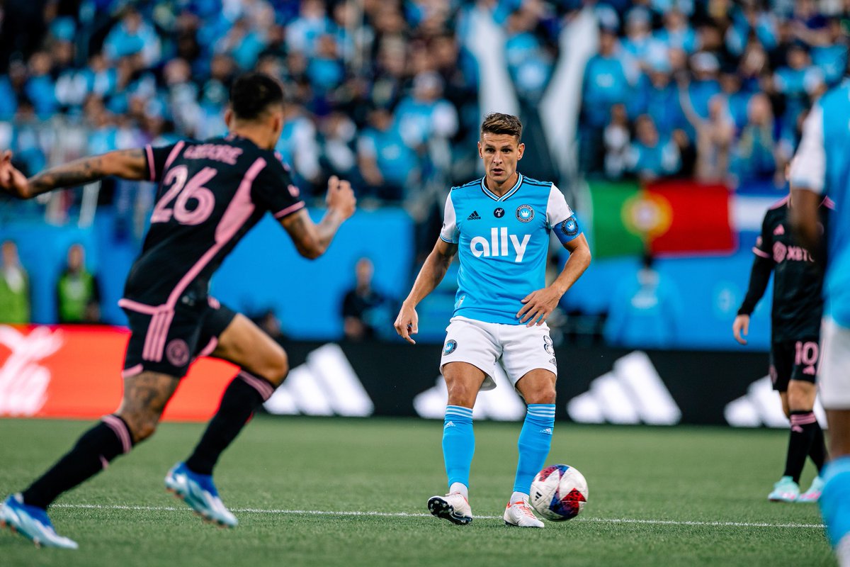 CharlotteFC's tweet photo. C'mon boys 💪 https://t.co/jNwVn6sP3g