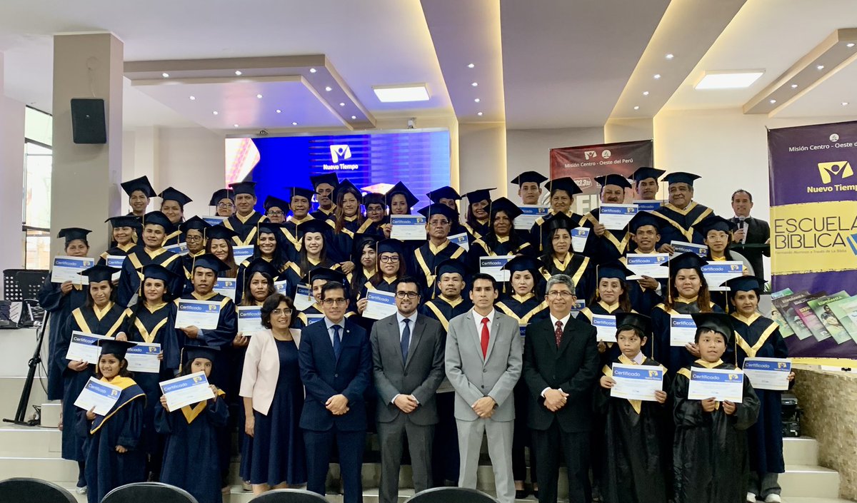 Culminamos la Semana Especial de <a href="/NuevoTiempoPeru/">Nuevo Tiempo Perú</a> #ElFinDelPecado con lindas decisiones de bautismo y muchas personas graduándose. 🙏🏻 Vamos #JuntosPorMásEstudiosBíblicos