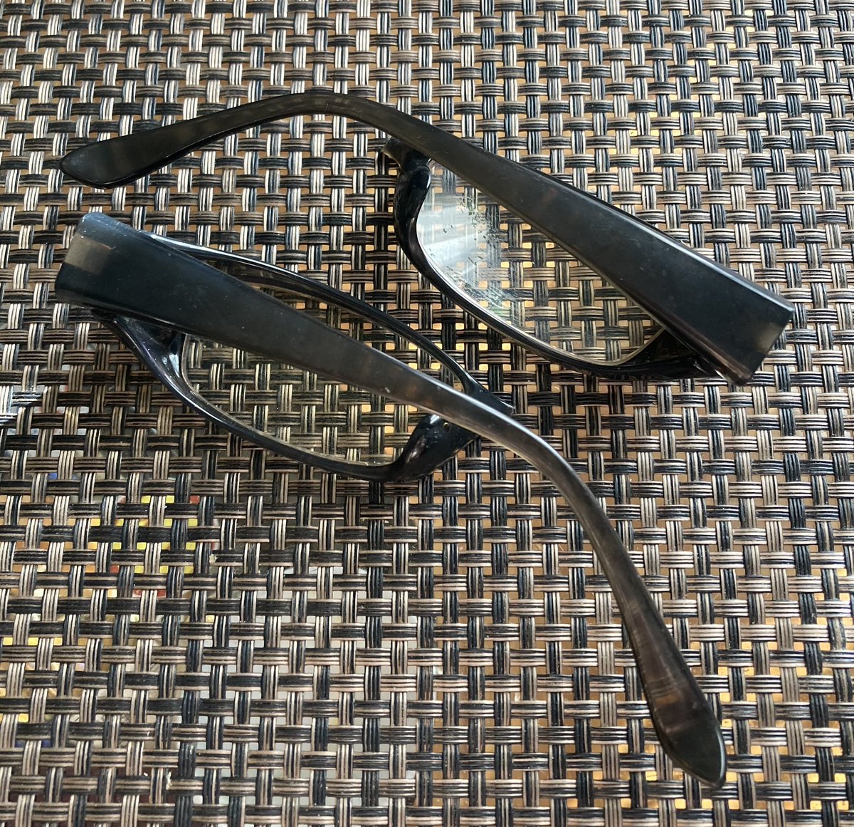 isao_48's tweet photo. オーマイガー😱
でも大丈夫🙆♂️👓
#manatto https://t.co/3de56Ayu1o