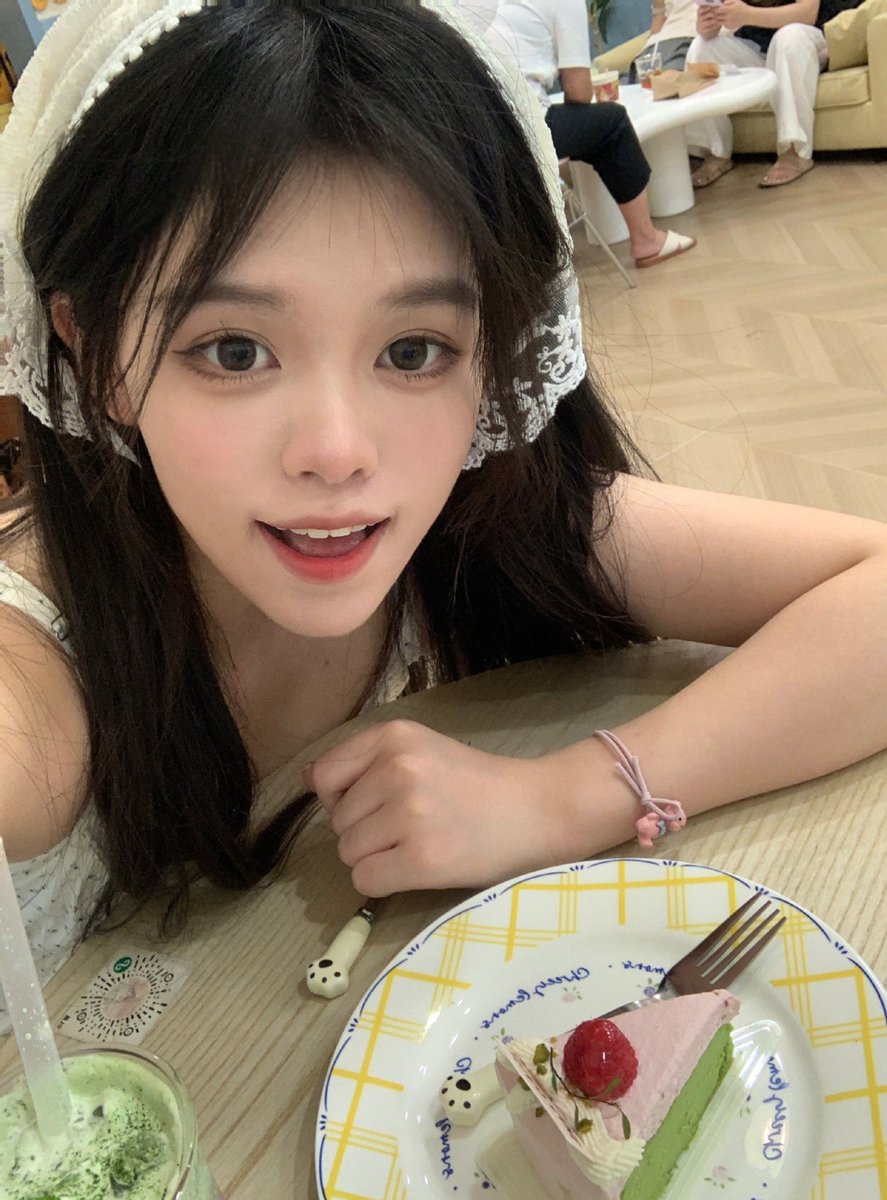早上好呀，不能让沙币影响心情 https://t.co/lJb2Q3feMo