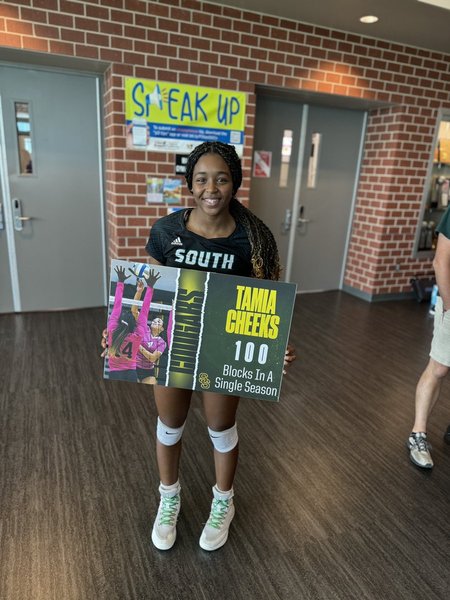 CoachAnderson_J's tweet photo. Tamia Cheeks with 100 blocks in a single season! #letsgocougars #Congratulations @sportsinkansas @salina_southvb https://t.co/uWZVmdhwza