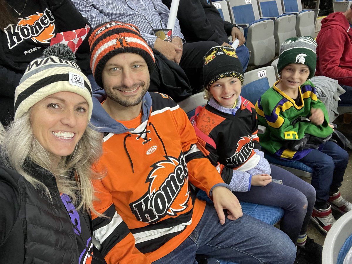 ssoelli's tweet photo. Let’s Goooo #letsgokomets🏒 Opening night https://t.co/tih3s9vSAU