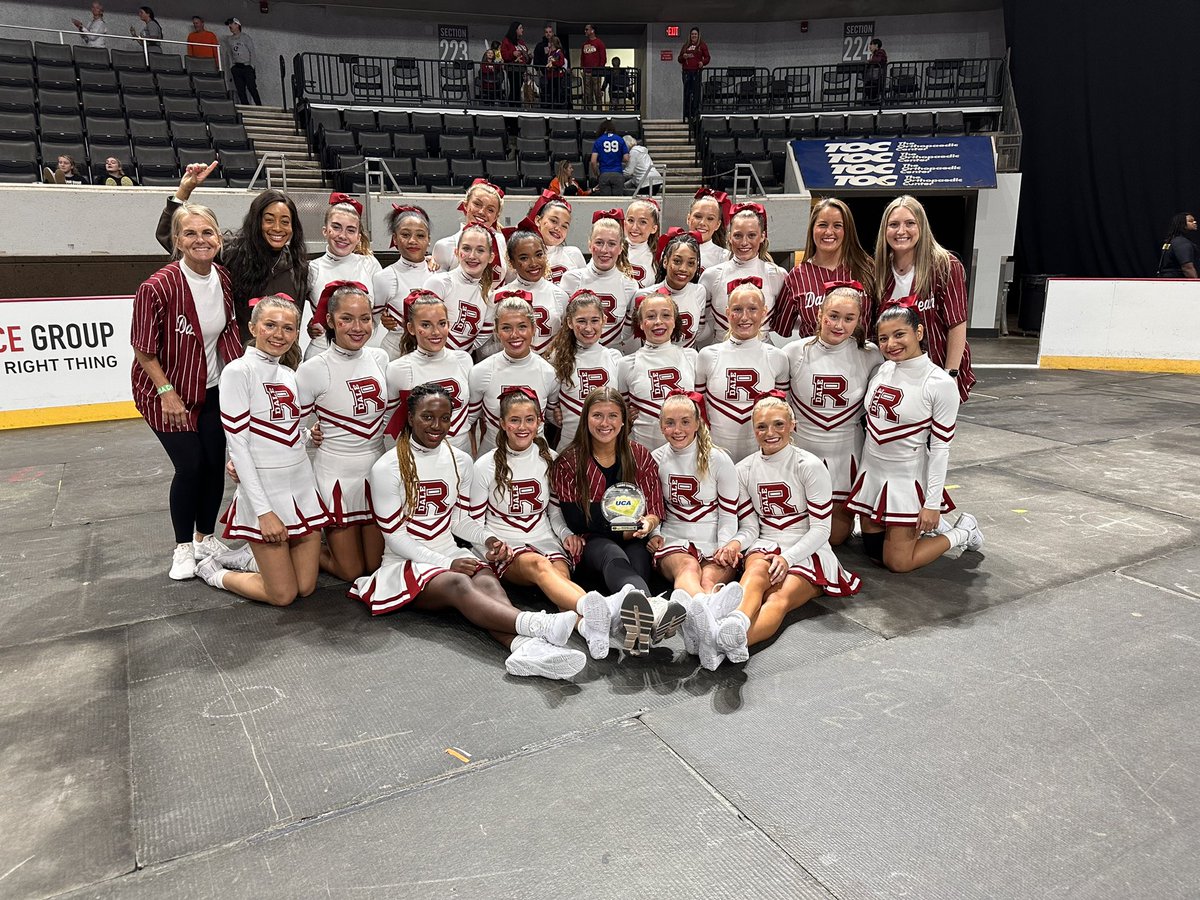 Got our first dub and officially punched our ticket to Nationals! #DaleYeah <a href="/RiverdaleHighTN/">Riverdale HS</a>