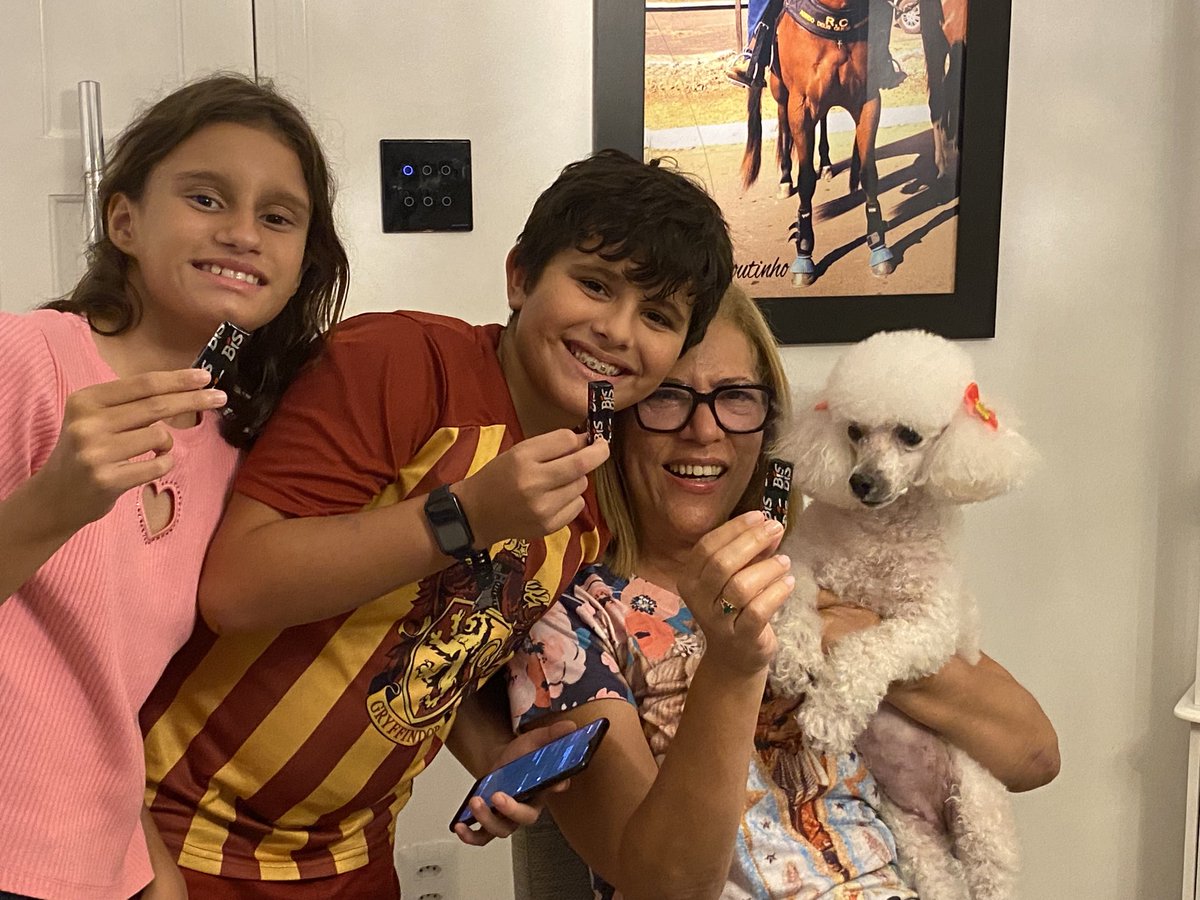 Aqui em casa todo mundo vai de BIS!🎉🎁❤️🚩🚩🚩🚩