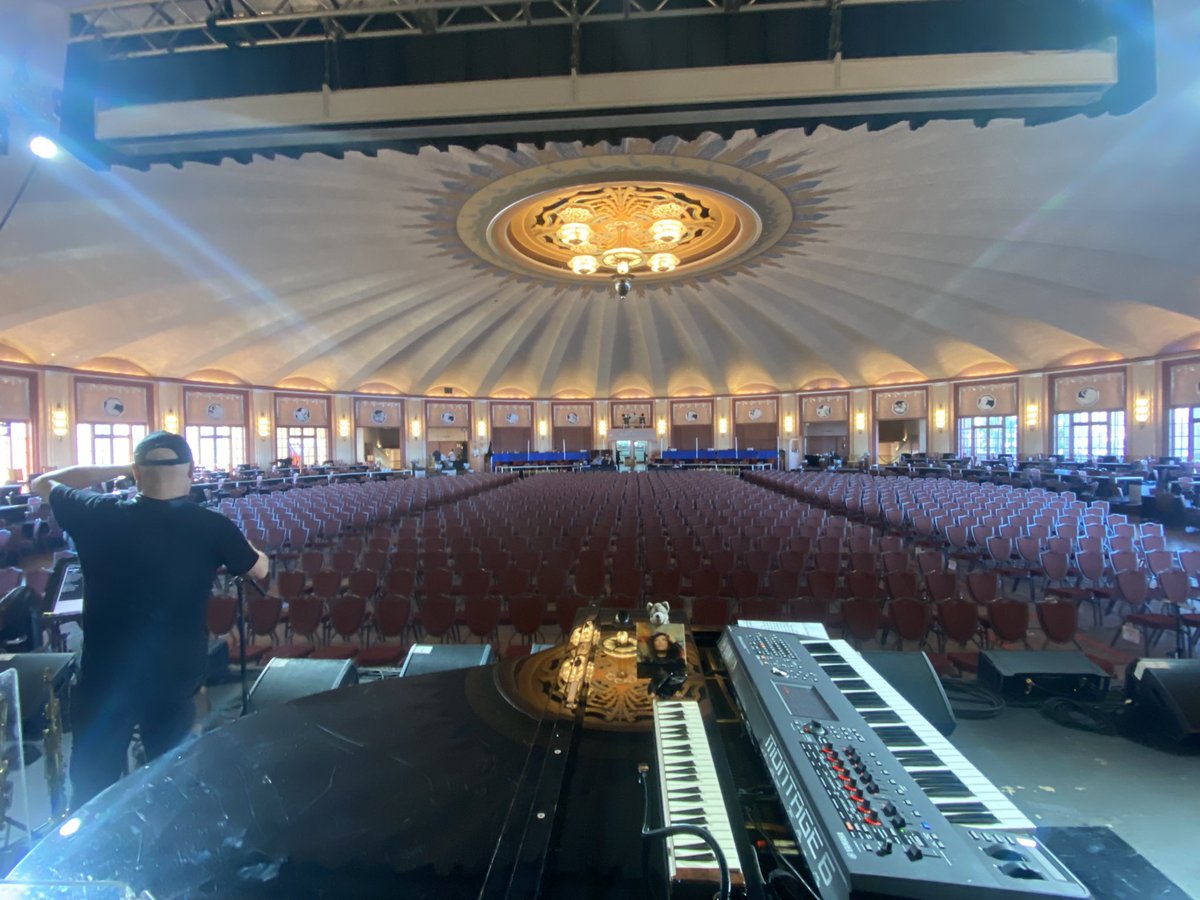 keikomatsui's tweet photo. Thank you for joining last night at the 36th Catalina Island Jazztrax festival with my amazing band: 
#jimmybranly (d) 
#RicoBelled (b)
#jpmourao (g) 
#brandonfields (sax/fl) 
and Sound engineer/TM 
#dennismoody 
https://t.co/D6CBlaNPat https://t.co/5QMx14CyWD