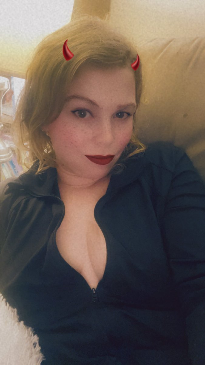 kinkerbell420's tweet photo. Hope you all have a sexy Saturday 

https://t.co/ySUmInEVhz
#sexy #milf #onlyfan #sexysaturday https://t.co/qyry5Nk14T