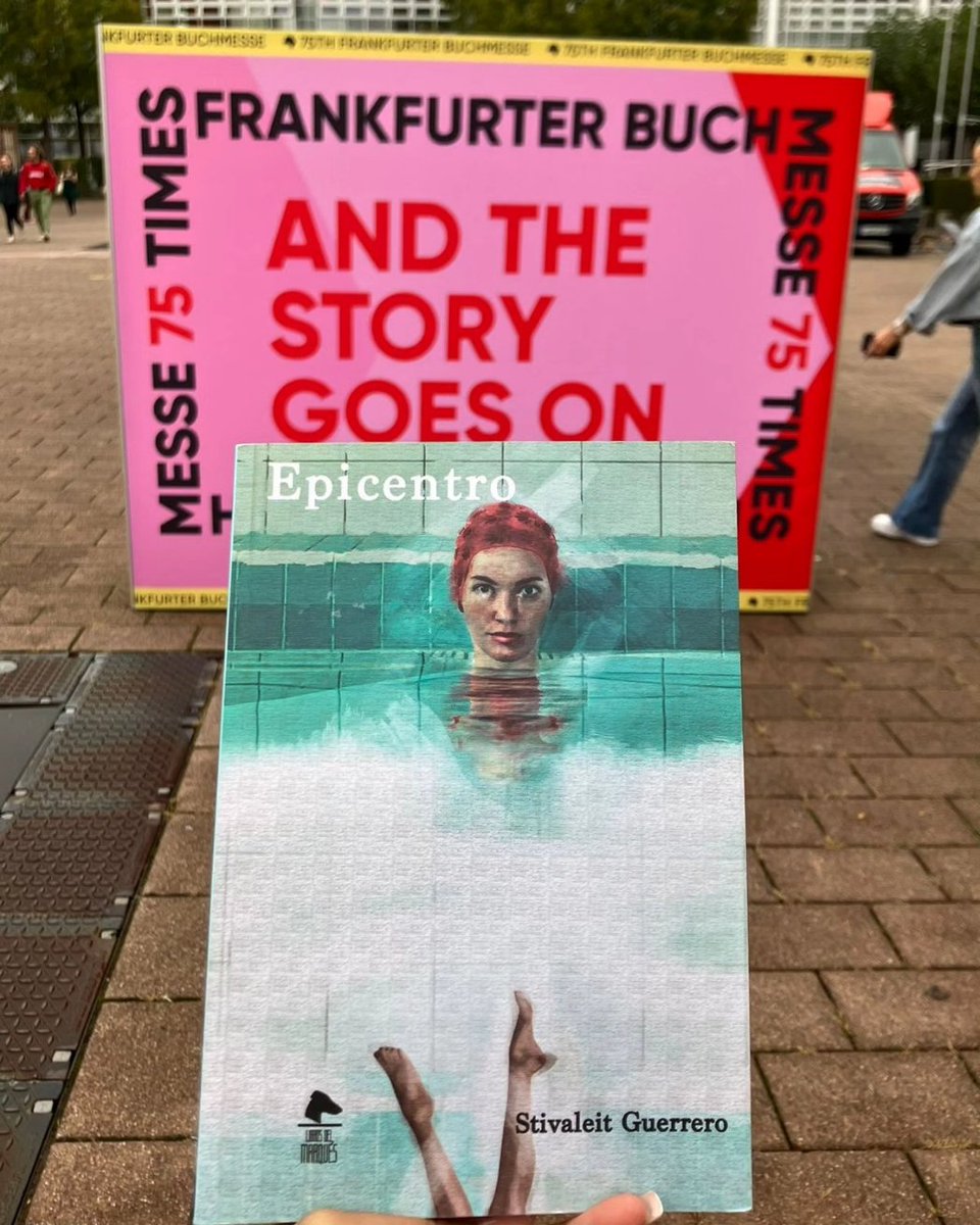 LibrosMarques's tweet photo. ¿Qué tal nuestras #novedades de viaje en #Frankfurt?
"Epicentro" de @StiGuerrero
"El filósofo que quería vivir en Polanco" de @AlexRodriguezSa
"Sangre de Miura" de @JimenezRCarlos 
#LibrosDelMarques https://t.co/w2XFZe39cP