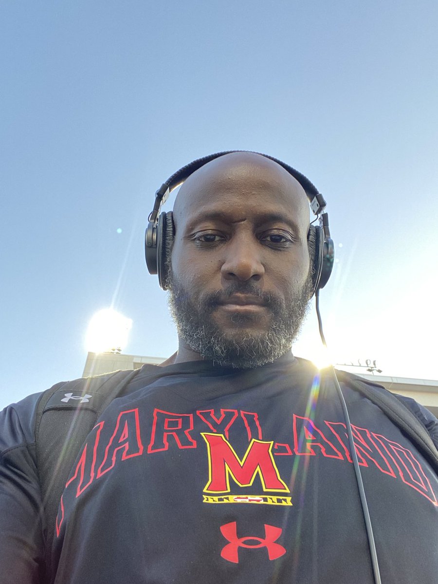 CoachJordan34's tweet photo. Come join me tomorrow 12-2pm at Brotha Mann’s Tocos. 108 Smallwood Village Center Waldorf MD 20602 to talk NFL and preview the Cammanders vs Giants game.
https://t.co/0c7kmQGGpd https://t.co/et8M6V82Js