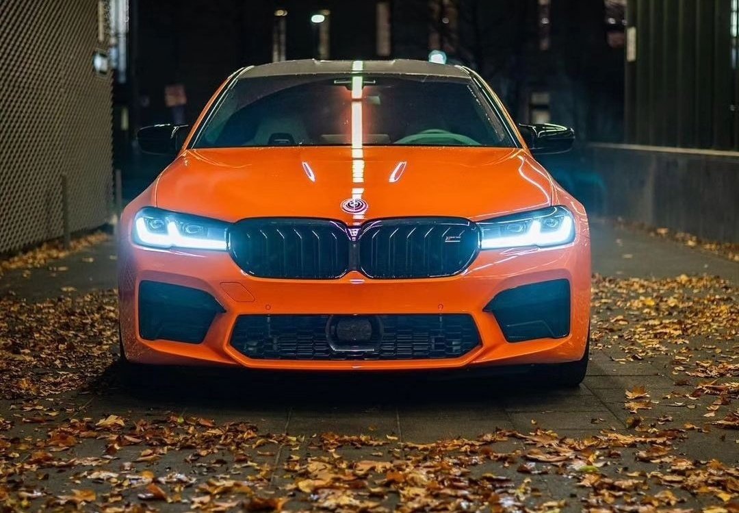 WorldWideCarsTM's tweet photo. BMW M5 🎃 https://t.co/IT39ZtgZhL